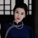 杨容头像