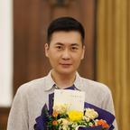 黄维头像