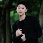 高翊宸头像