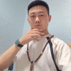 康小伟头像