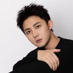 李梓头像