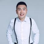 万翔头像