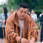 周磊头像