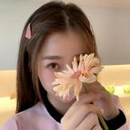 Esther°₊⁺头像
