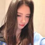 祎yiio^头像