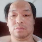 卫爱而傲头像