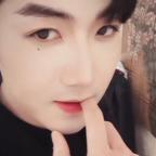 奶淅小蚂蚁头像