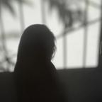 南枝向暖头像