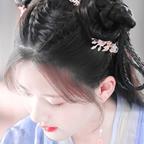 宛露芊头像