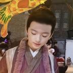 男主的小时候是洋娃娃头像