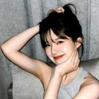 ^露纤妤^头像