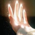 掌间揽星河头像