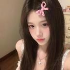 小Yvv嘻嘻.头像