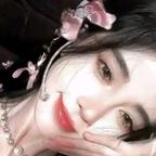 依^-^头像