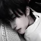 ^翅翅大王🖤头像