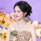 姐姐手中的花💐头像