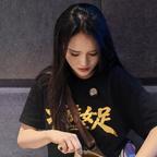 娜姐李一娜加油版头像