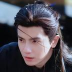 爱看小何头像