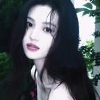 清芊羽头像