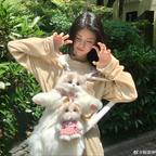 yiyiyiyi头像