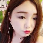 崔克蝴蝶🦋娜宝头像