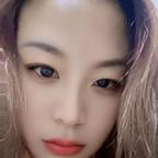 爱追剧的女孩头像