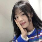 小红果姐姐头像