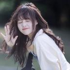 可怜女孩爱追剧头像