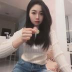 吴家倾城甜甜姐头像