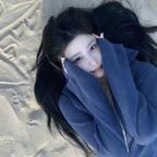 瓷红豆、头像