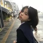 爱吃面包机面包的阿烨头像