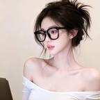 薇薇薇薇薇子头像
