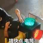 九霄龙隐头像