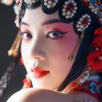 倔强清焰的花期女头像