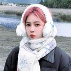妍里有鹿头像