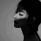 哲子头像