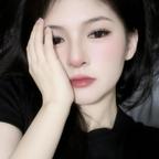 巧思如霜的富婆头像