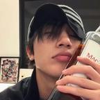 🌈Xsssy💖翅头像