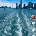把烦恼丢向深海头像