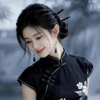 云洛头像