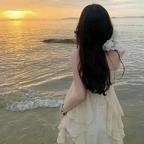 Love.露头像