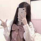 樱花落影(๑>؂<๑头像