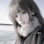小杏诗春^头像