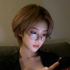 月亮睡了我不睡头像