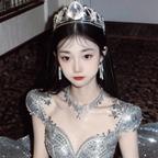 茜茜宝👸头像