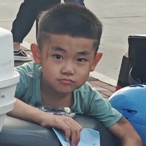 深夜调酒师作者起义的书虫